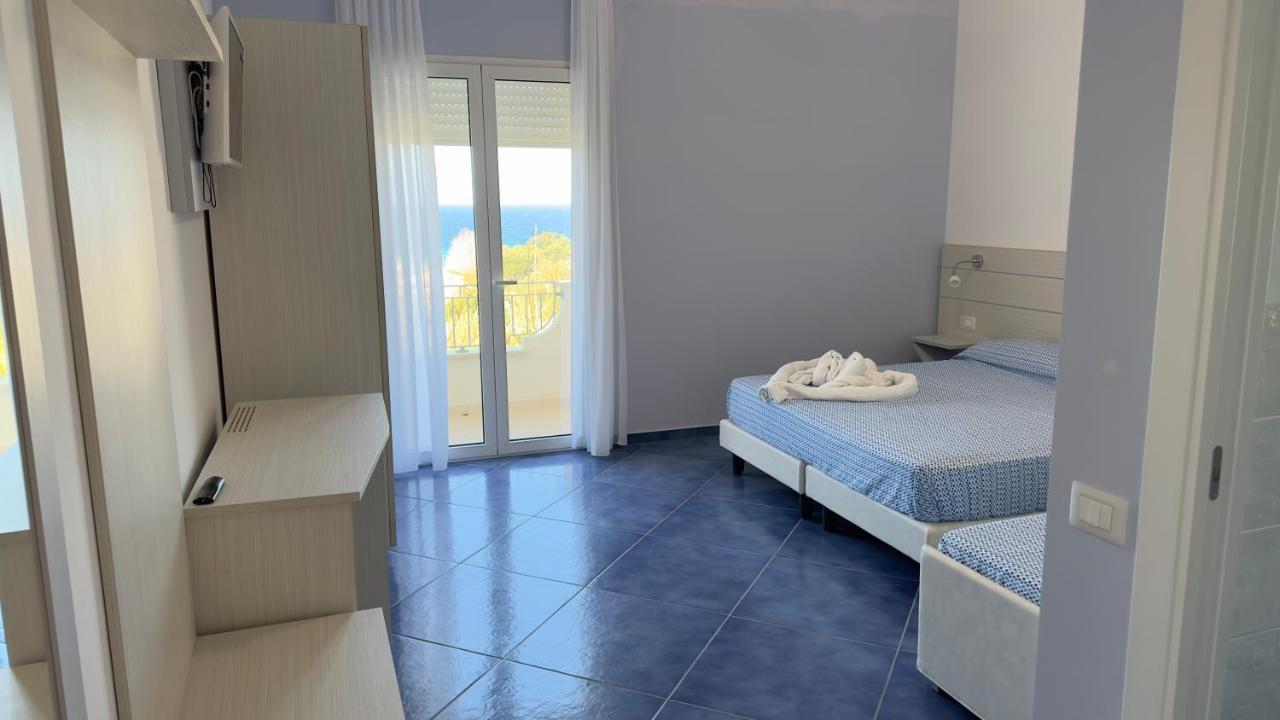 Hotel La Giara Zambrone Exteriör bild