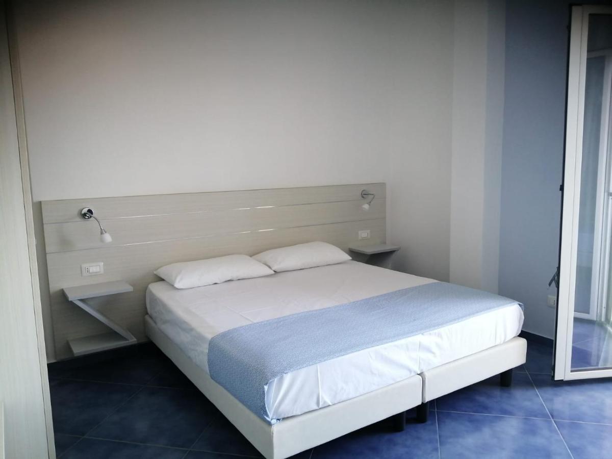 Hotel La Giara Zambrone Exteriör bild